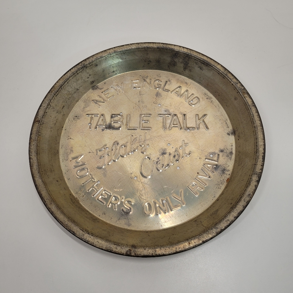 Vintage New England Table Talk Flaky Crust Pie Pan Tin 9"